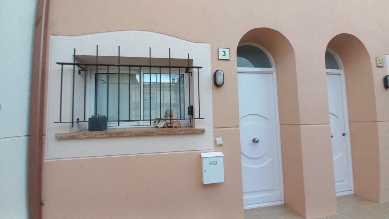 Casa Unifamiliar Con Patio Y Piscina En L'Estartit- Costa Bravaアパートメント エクステリア 写真