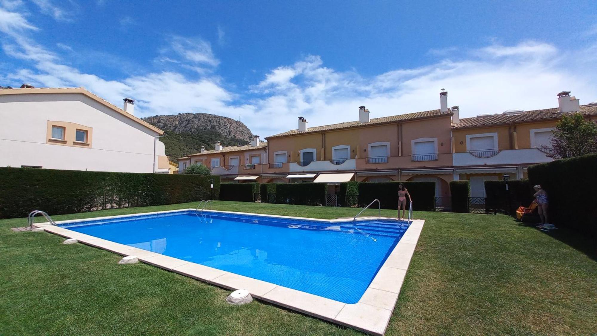 Casa Unifamiliar Con Patio Y Piscina En L'Estartit- Costa Bravaアパートメント エクステリア 写真